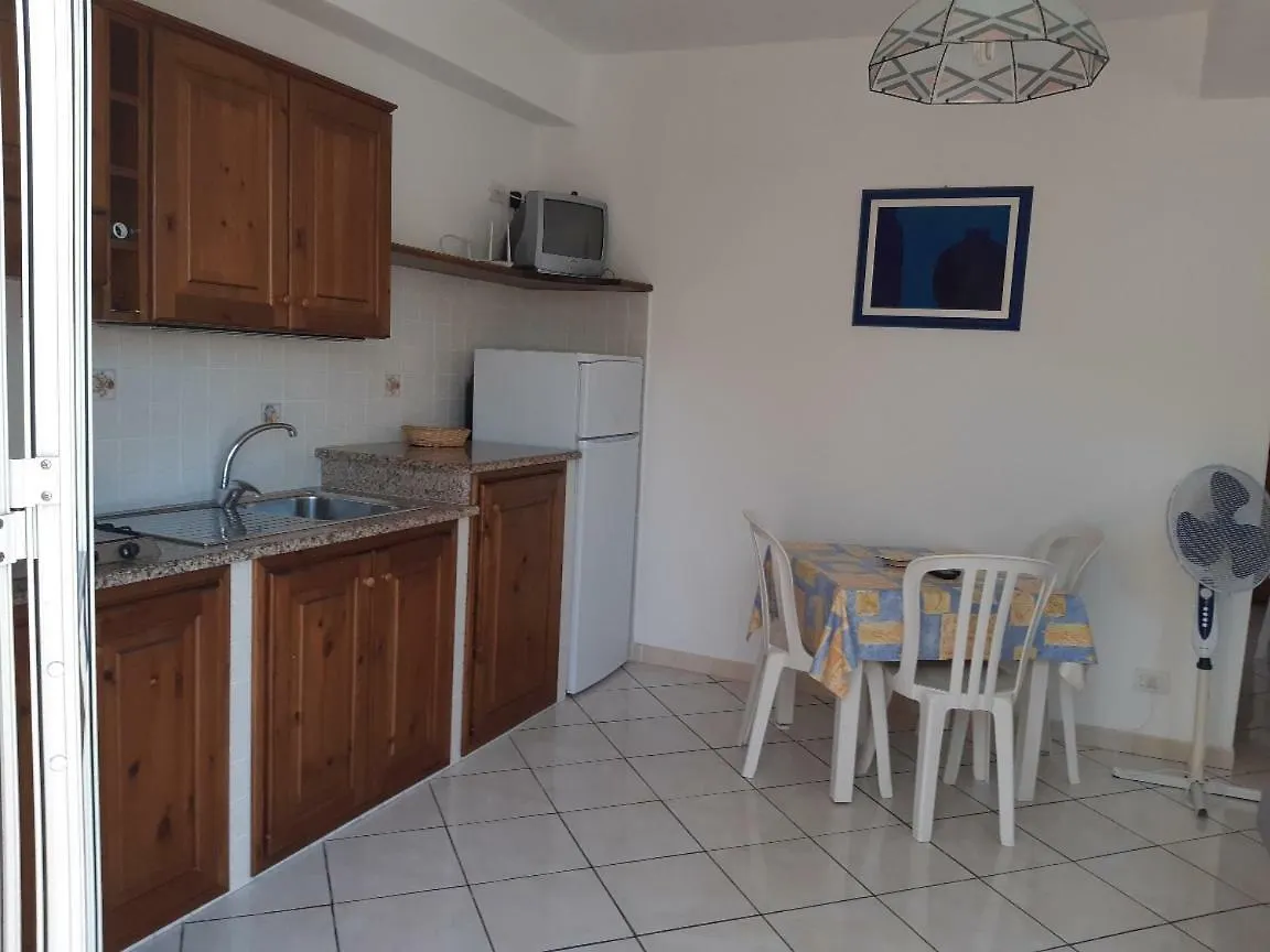 Baia Unci Apartment Canneto  Italy